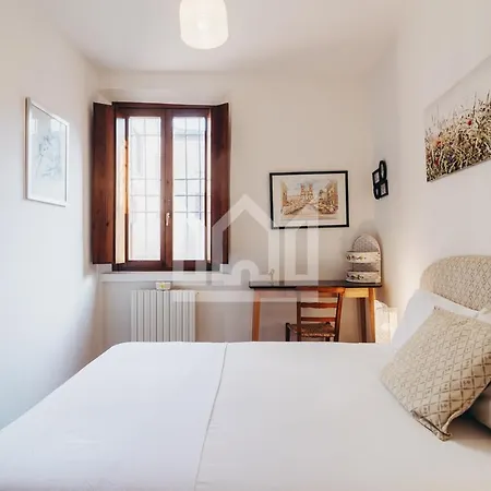 Gold Palace ***** Apart-hotel Ferrara