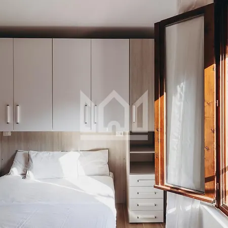 Gold Palace ***** 4*