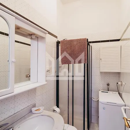 Apart-hotel Gold Palace ***** 4*