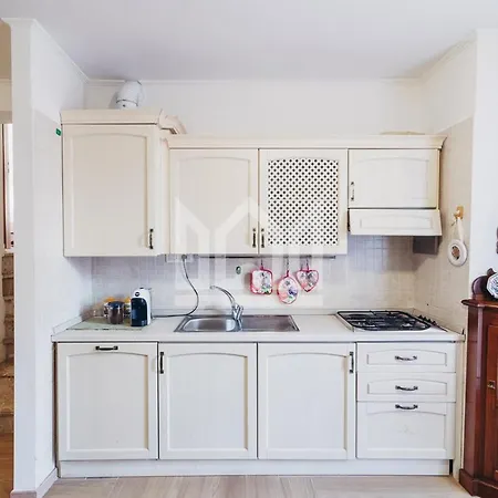 Gold Palace ***** 公寓式酒店 费拉拉