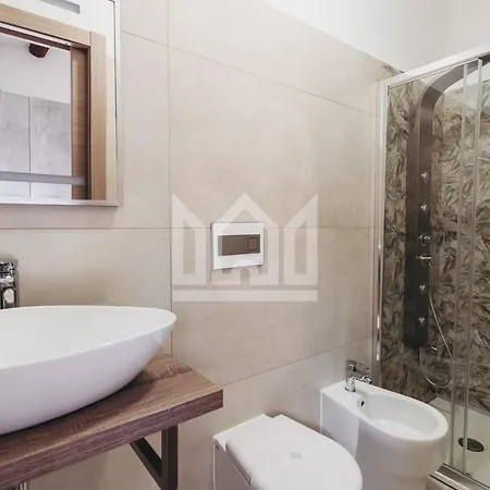 Gold Palace ***** 4*