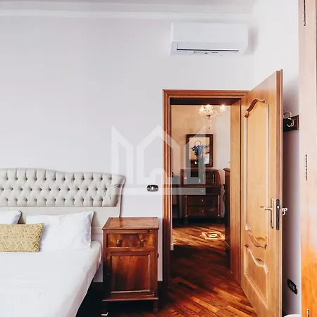 Gold Palace ***** Apartmanhotel 4*