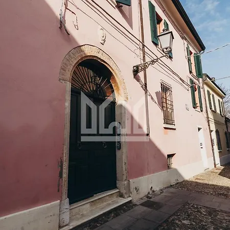 Gold Palace ***** 4* Ferrara