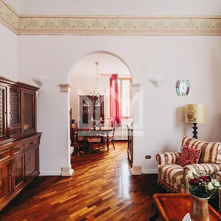 Apartmanhotel Gold Palace ***** 4*