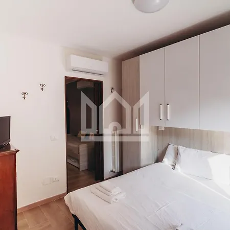 Apartmanhotel Gold Palace *****