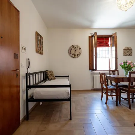 Apart-hotel Gold Palace ***** 4*