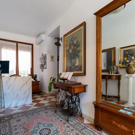 Aparthotel Gold Palace ***** Ferrara