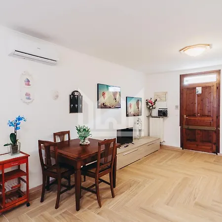 Aparthotel Gold Palace ***** Ferrara