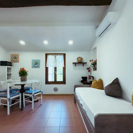 Gold Palace ***** Apart-hotel