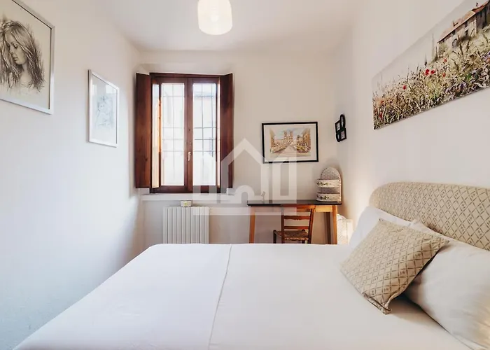 Gold Palace ***** Aparthotel Ferrara