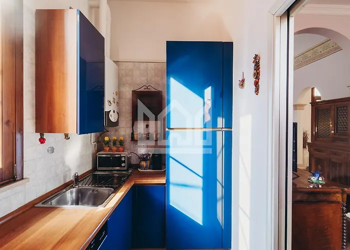 Gold Palace ***** 公寓式酒店 费拉拉