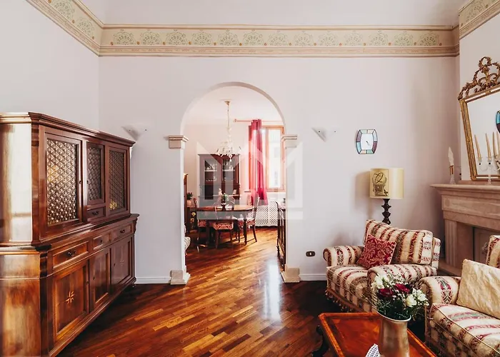 Aparthotel Gold Palace ***** 4*